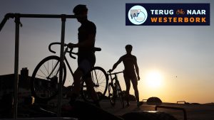 Dieses Foto wirbt für die Bildungs-Radtour "Zurück nach Westerbork".